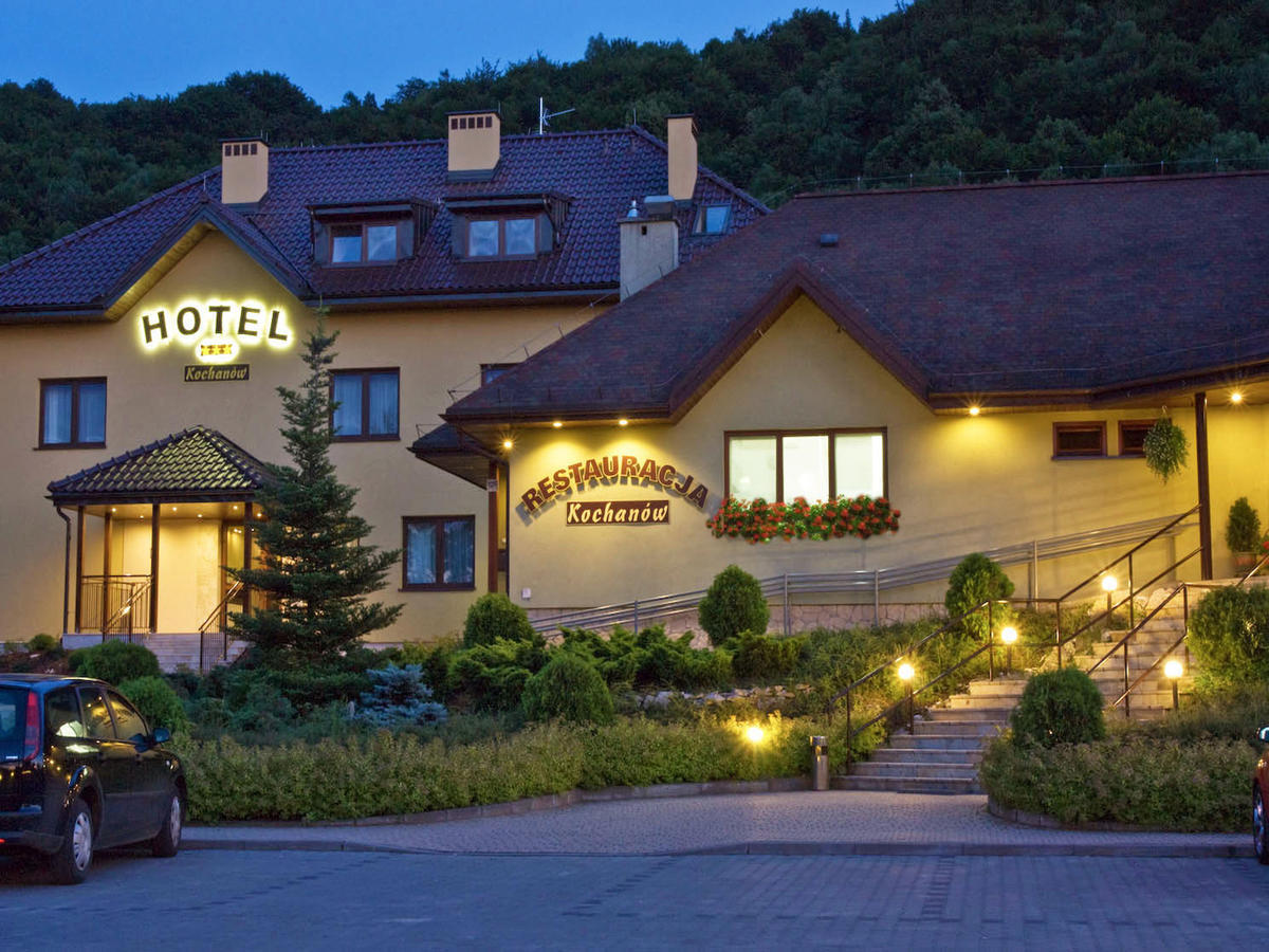 Hotel Kochanów Buitenkant foto